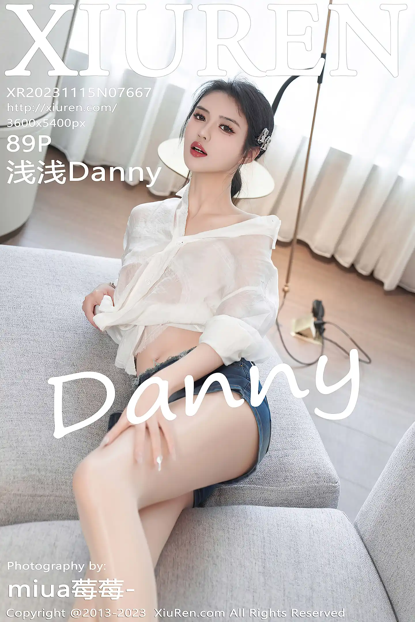 [XiuRen秀人网]No.7667_模特浅浅Danny性感白T配牛仔短裙露闪亮肉丝秀美腿诱惑写真89P-秀人网 - XiuRen.Space